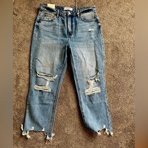 Vervet distressed straight jean- from Lauriebelles boutique!